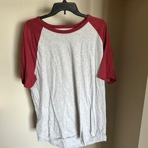 Size XL American Eagle tee